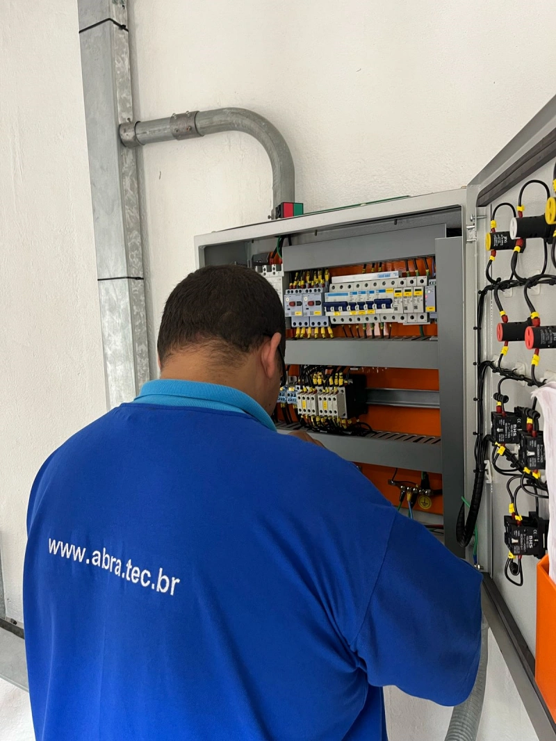 Empresa de manutenção eletrica predial