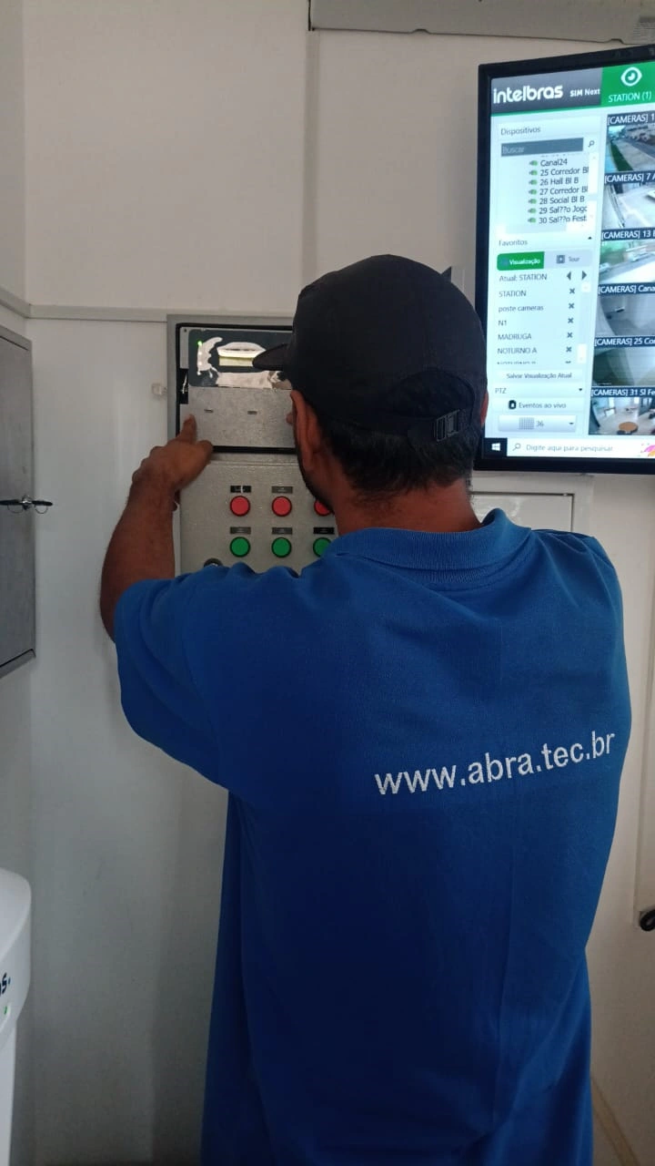 Instalação de alarme de incêndio